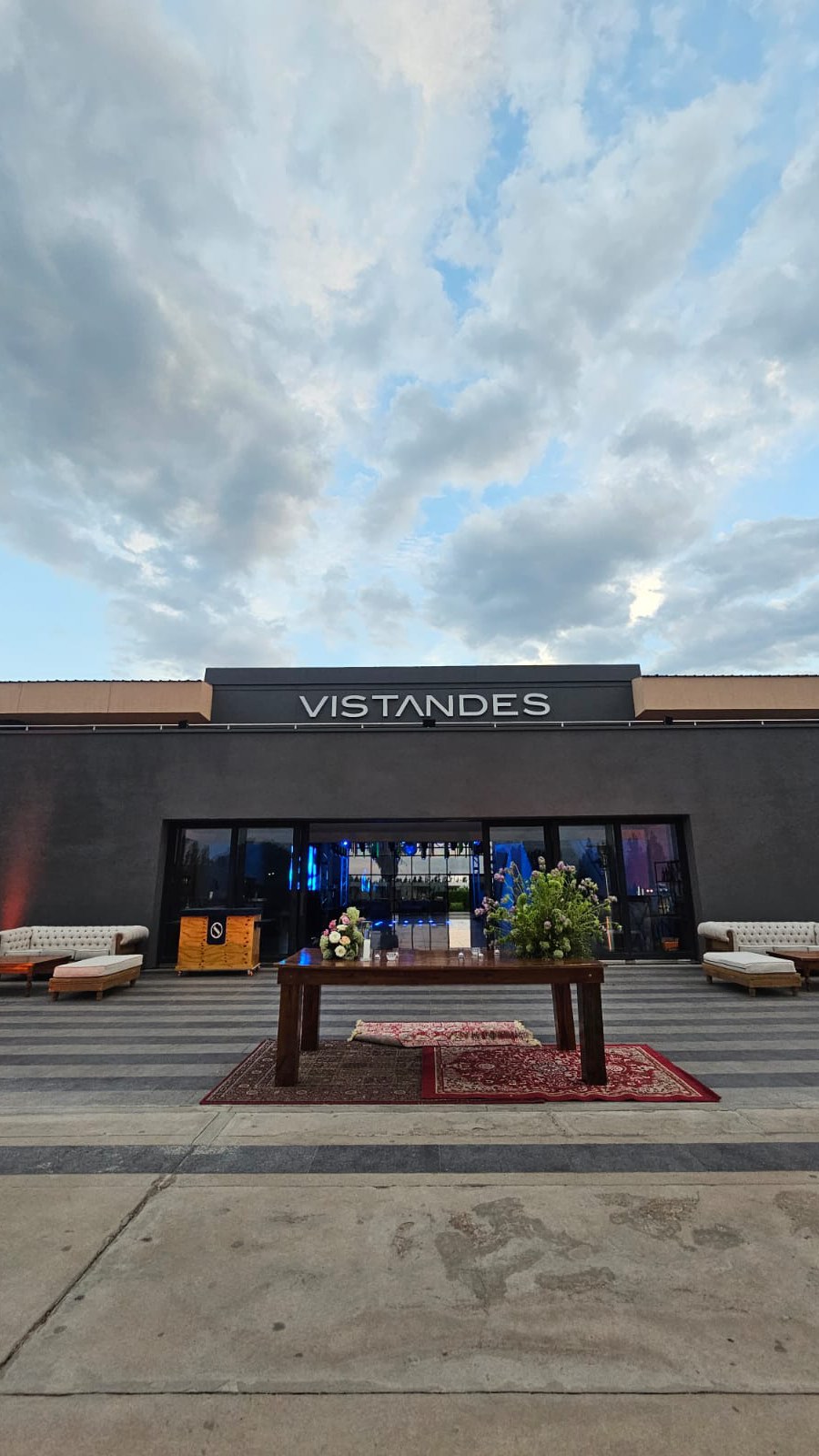 VISTANDES BODEGAS &VI¥EDOS - Instagram Post